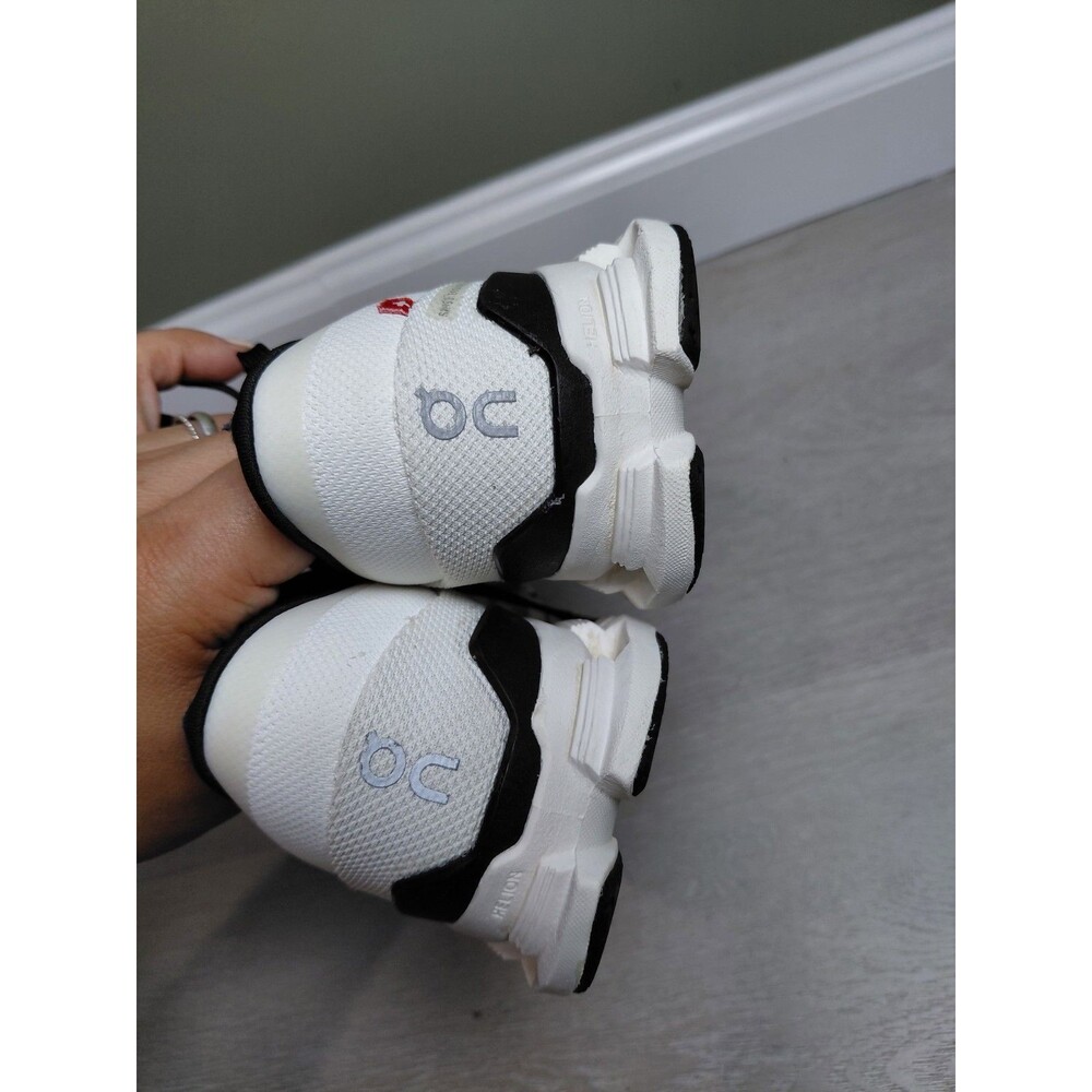 Size 8.5- ON Cloud X 4 White Women's Sneakers - Picture 4 of 16